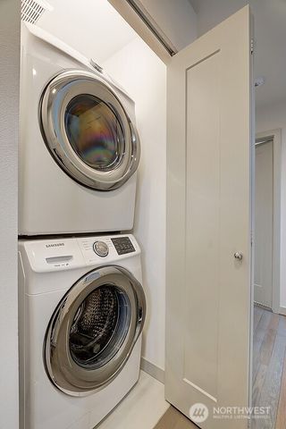 2218 NW 64th Street, Seattle, WA 98107