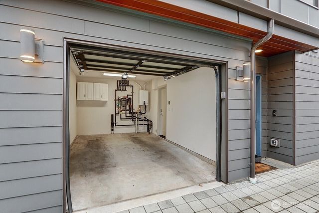 2218 NW 64th Street, Seattle, WA 98107