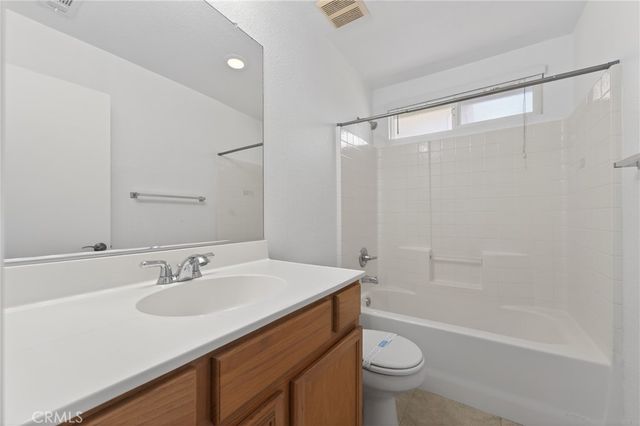 2804 Apolena, Palmdale, CA 93550