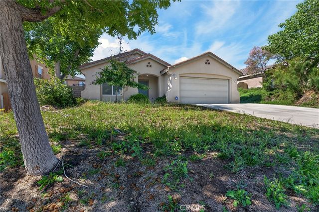2804 Apolena, Palmdale, CA 93550