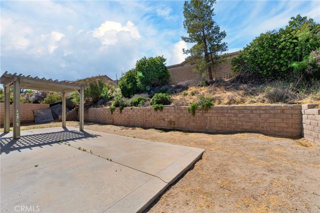 2804 Apolena, Palmdale, CA 93550