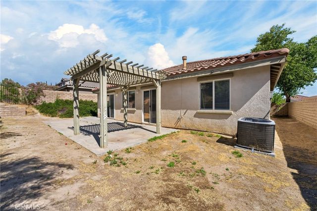 2804 Apolena, Palmdale, CA 93550