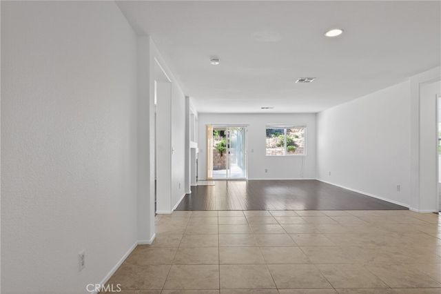 2804 Apolena, Palmdale, CA 93550
