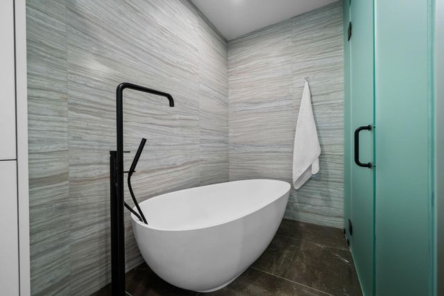 2200 N Ocean Boulevard S1801, Fort Lauderdale, FL 33305