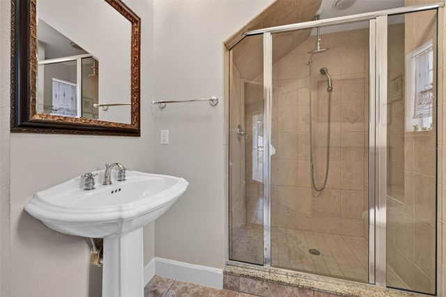322 ROEBLING ROAD S, Belleair, FL 33756