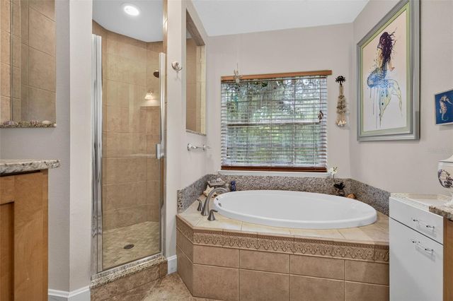 322 ROEBLING ROAD S, Belleair, FL 33756