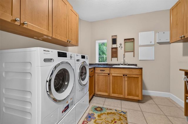 322 ROEBLING ROAD S, Belleair, FL 33756