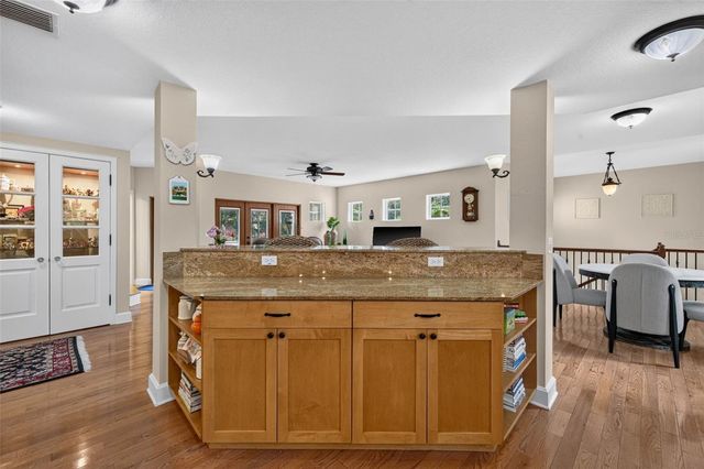 322 ROEBLING ROAD S, Belleair, FL 33756