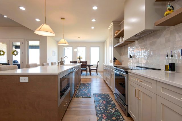 4835 E Silverado Road, Springfield, MO 65802