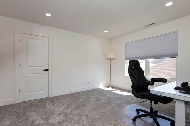 4835 E Silverado Road, Springfield, MO 65802