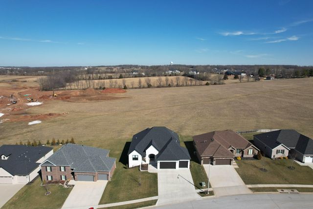 4835 E Silverado Road, Springfield, MO 65802