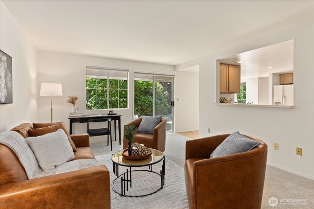 6631 114th Avenue SE, Bellevue, WA 98006