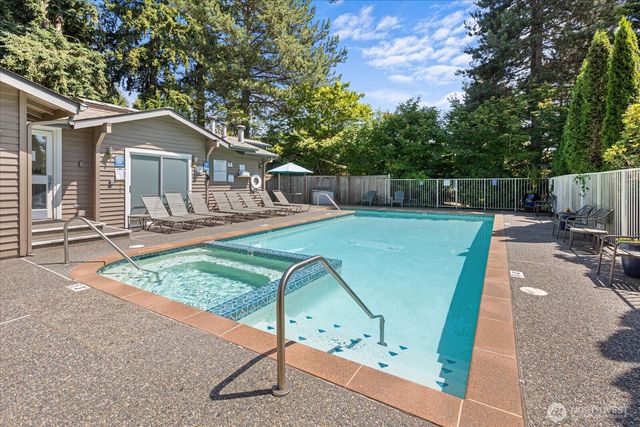 6631 114th Avenue SE, Bellevue, WA 98006