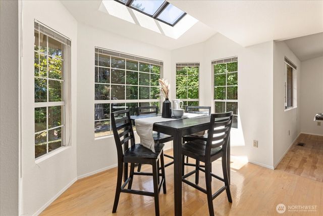 6631 114th Avenue SE, Bellevue, WA 98006