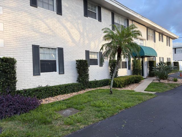 298 SW 6TH Street 1090, Boca Raton, FL 33432