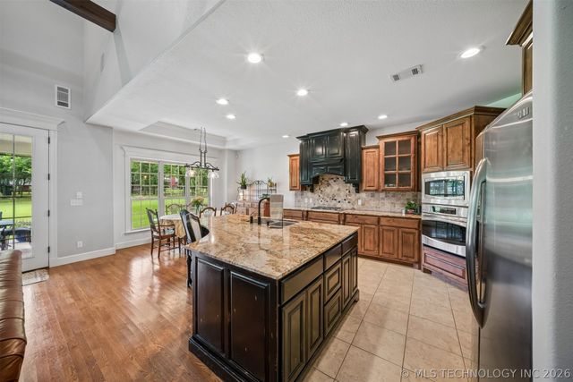 18722 E 79th Street North, Owasso, OK 74055