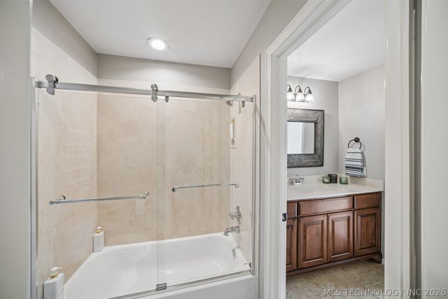 18722 E 79th Street North, Owasso, OK 74055