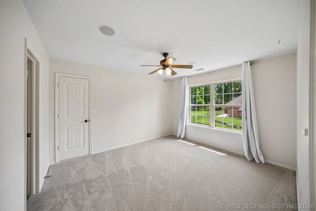 18722 E 79th Street North, Owasso, OK 74055