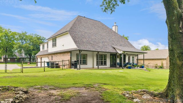 18722 E 79th Street North, Owasso, OK 74055