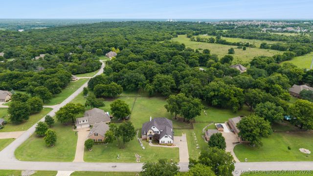 18722 E 79th Street North, Owasso, OK 74055