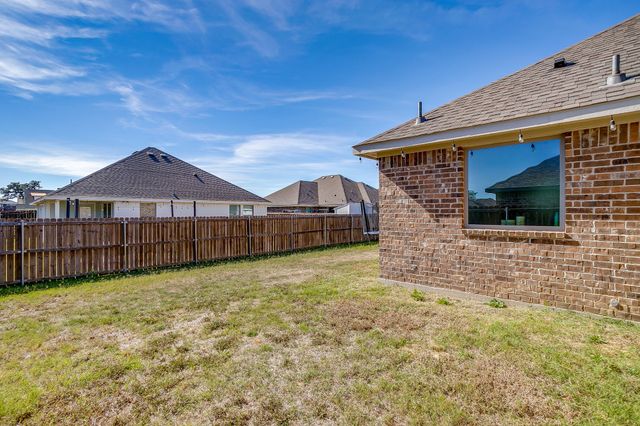 940 Sam Street, Springtown, TX 76082