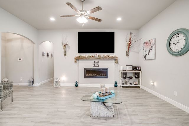 940 Sam Street, Springtown, TX 76082