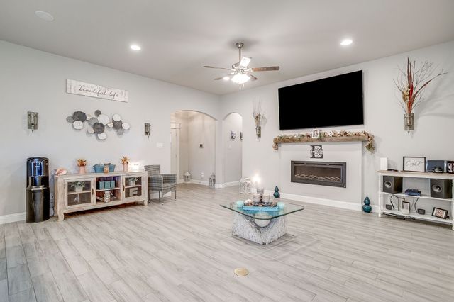 940 Sam Street, Springtown, TX 76082