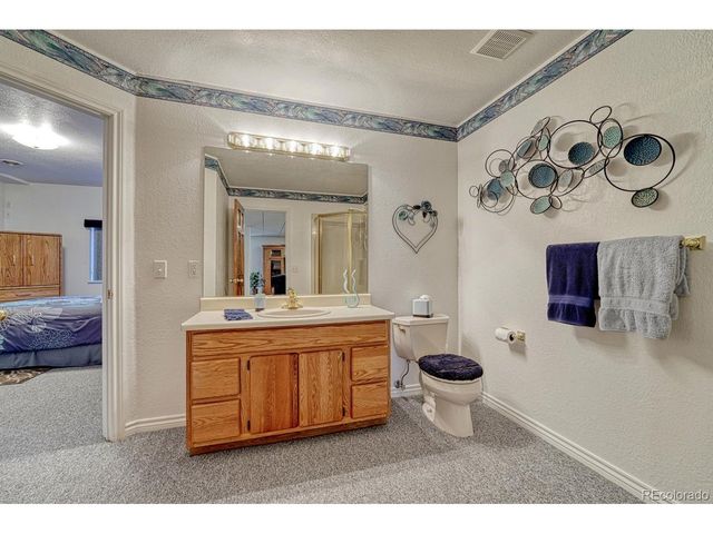 563 Columbine Ave, Broomfield, CO 80020