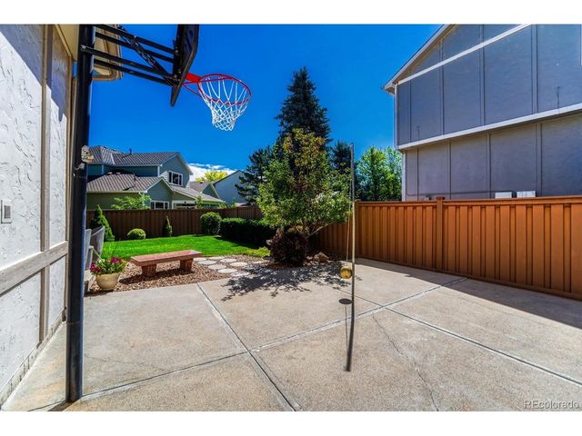 563 Columbine Ave, Broomfield, CO 80020