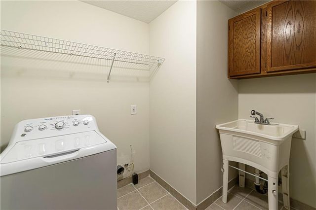 1985 Branch Valley Drive, Roswell, GA 30076