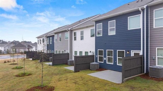 9452 Maple Grove Lane, Jonesboro, GA 30238