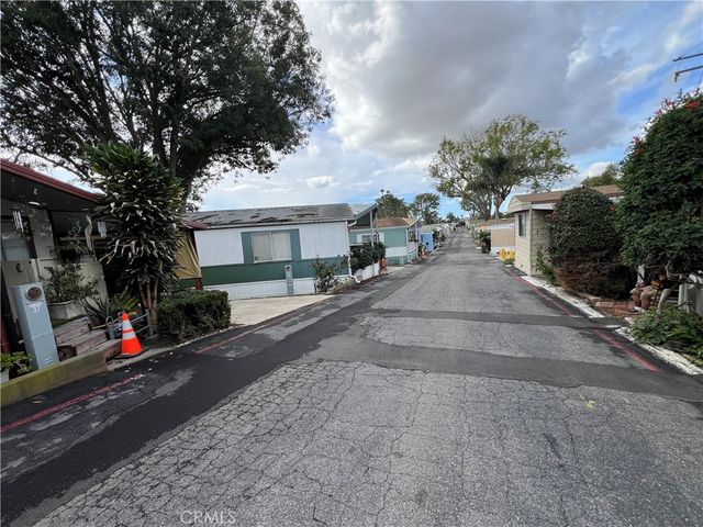 17261 Gothard, Huntington Beach, CA 92647