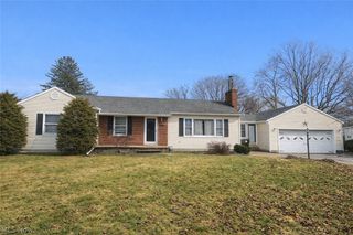 3828 Lake Road W, Ashtabula, OH 44004