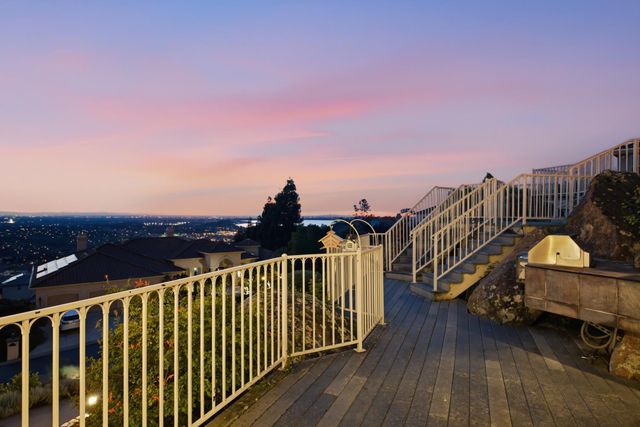 281 Powers Dr, El Dorado Hills, CA 95762