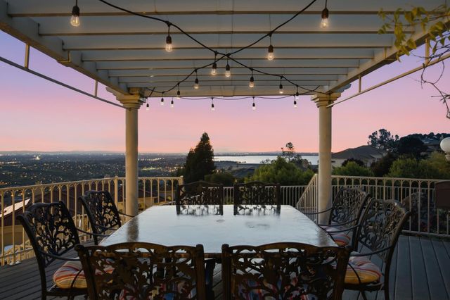 281 Powers Dr, El Dorado Hills, CA 95762
