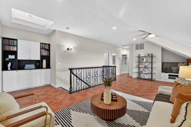 281 Powers Dr, El Dorado Hills, CA 95762