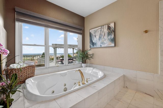 281 Powers Dr, El Dorado Hills, CA 95762