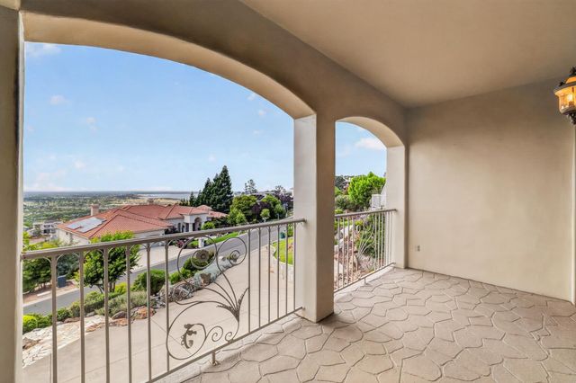 281 Powers Dr, El Dorado Hills, CA 95762