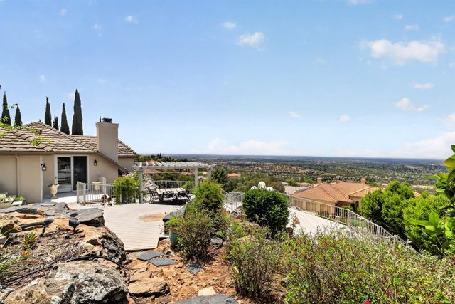 281 Powers Dr, El Dorado Hills, CA 95762