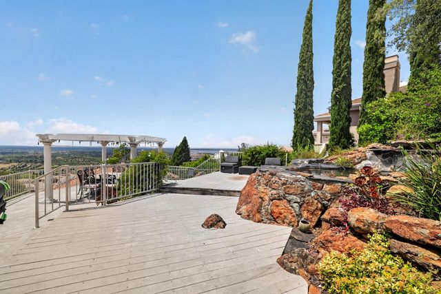 281 Powers Dr, El Dorado Hills, CA 95762