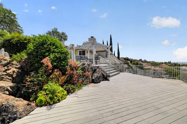 281 Powers Dr, El Dorado Hills, CA 95762