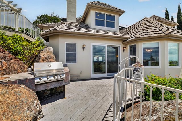 281 Powers Dr, El Dorado Hills, CA 95762