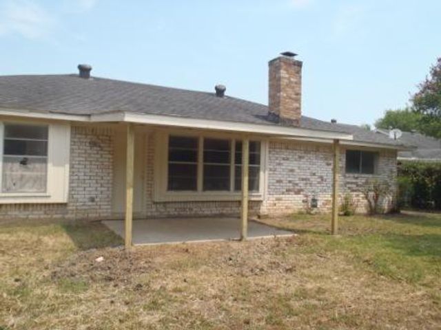 10118 Kirkbluff Drive, Houston, TX 77089