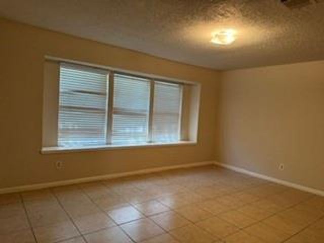 10118 Kirkbluff Drive, Houston, TX 77089