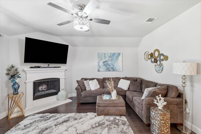4009 Wavertree Road, Frisco, TX 75036
