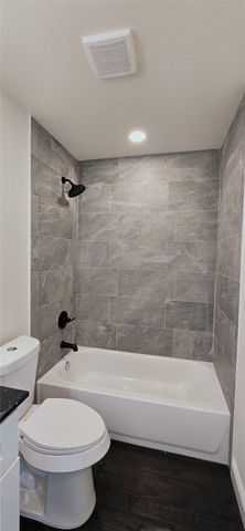 5660 Lone Star Circle, Granbury, TX 76048