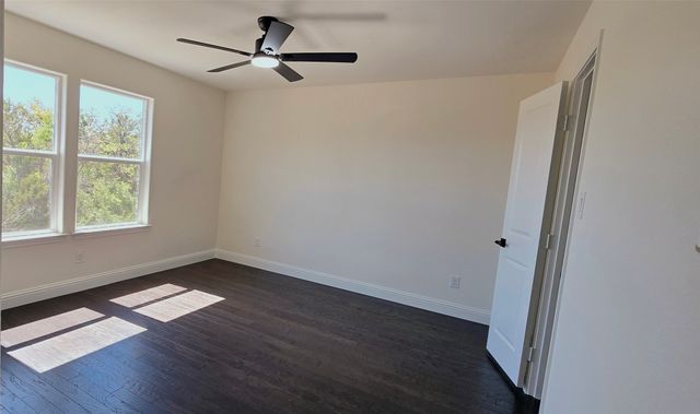 5660 Lone Star Circle, Granbury, TX 76048