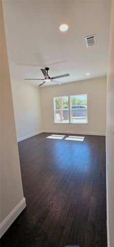 5660 Lone Star Circle, Granbury, TX 76048