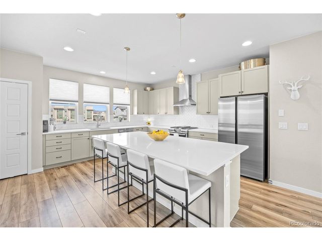 8867 Delacorte St, Highlands Ranch, CO 80129