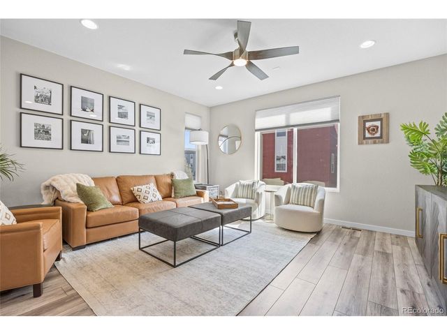 8867 Delacorte St, Highlands Ranch, CO 80129